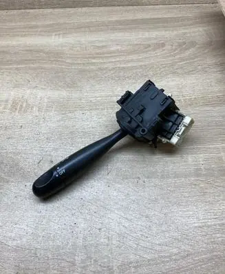Toyota Yaris Verso Indicator stalk 1736482
