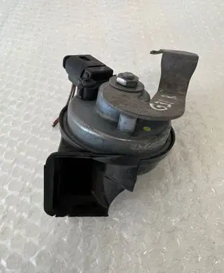 BMW X3 G01 Horn signal 7404430 6033FB2402 260619L
