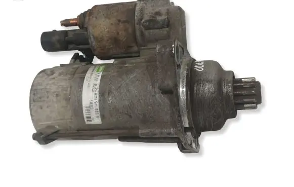 Volkswagen Golf V Starter motor 02M911023