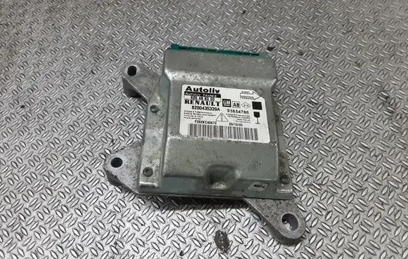 Opel Vivaro Airbag control unit/module 8200435339A 93854786