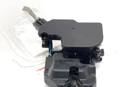 Honda Accord Tailgate exterior lock