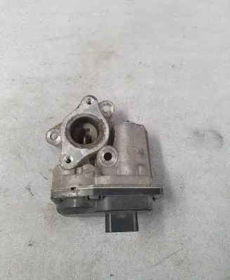 Renault Clio IV EGR valve 147104647R