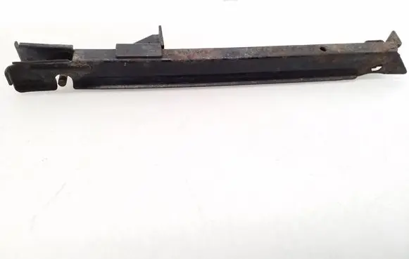 Mercedes-Benz E W211 Front bumper mounting bracket A2118801214