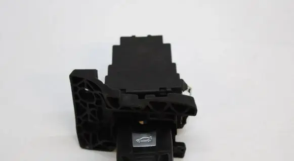 BMW 3 E90 E91 Ignition lock 6954720
