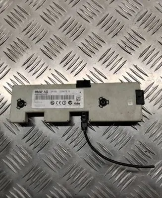 BMW 3 E90 E91 Aerial antenna amplifier 21367510 6928934