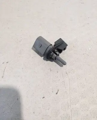 Skoda Octavia Mk3 (5E) Outside/exterior temperature sensor 8Z0820535A