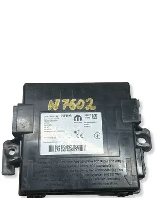 Renault Megane III Other control units/modules 68490951 TF1721400C05120
