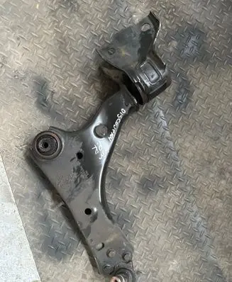 Front lower control arm/wishbone