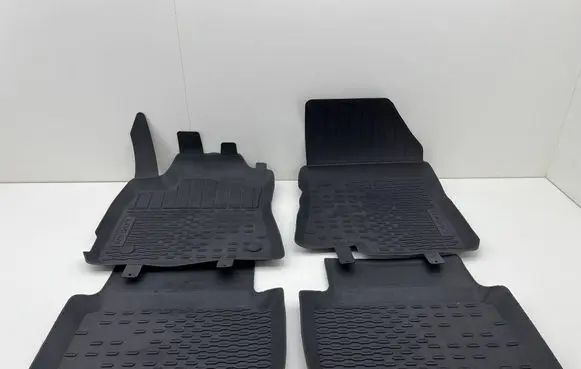 Dacia Logan III Car floor mat set 749029242R 8201737162 749026630R