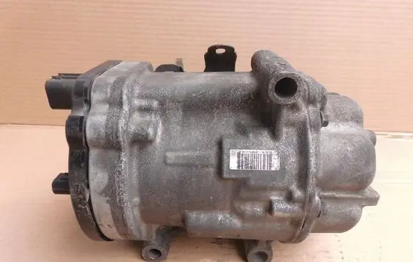 Toyota Prius (XW50) Air conditioning (A/C) compressor (pump) 0424000021 8837047090