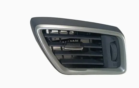 Nissan Qashqai Dashboard side air vent grill/cover trim 687604EH0A
