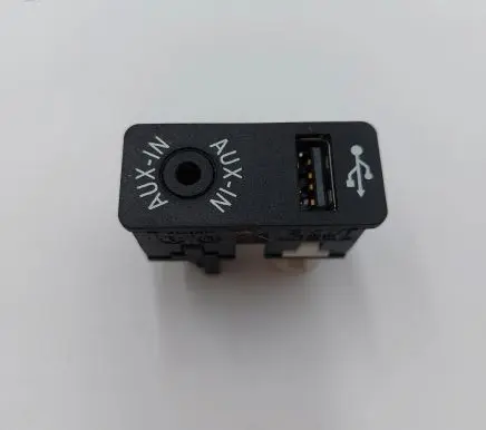 Mini Cooper Countryman R60 USB socket connector 84109229246
