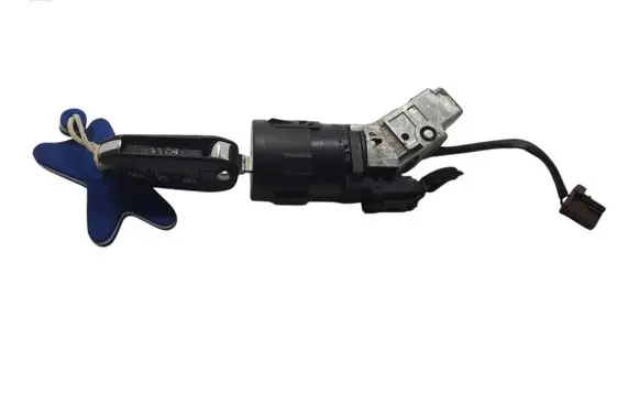 Peugeot 308 Ignition lock 9804496980