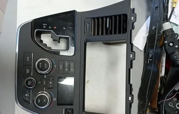 Toyota Sienna XL30 III Dashboard center trim panel 5540508040