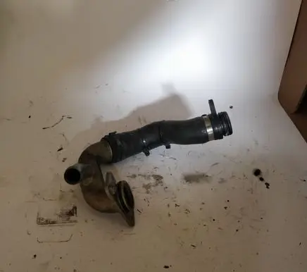 Land Rover Range Rover Velar Engine coolant pipe/hose G4D38555BC
