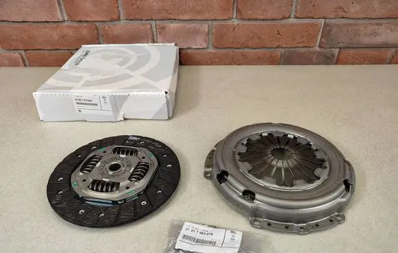 Mini One - Cooper Coupe R56 Clutch set kit 7572842