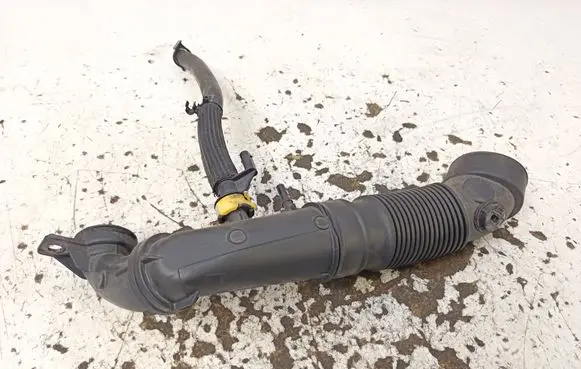 Opel Crossland X Turbo air intake inlet pipe/hose 9807939780 81067R 1080087S02