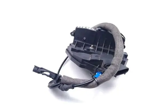 Ford Fiesta Front door lock AM5A-U21813-DE