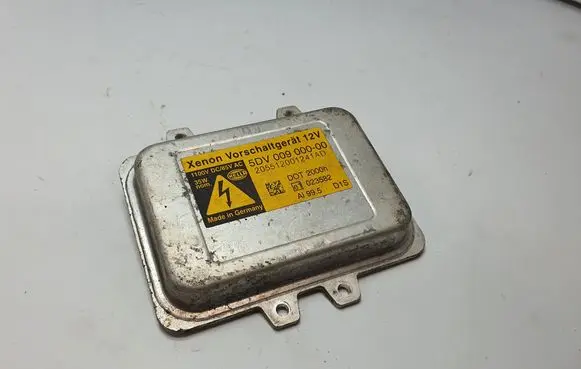 BMW 5 E60 E61 Xenon control unit/module 5DV00900000 6937223 63126937223