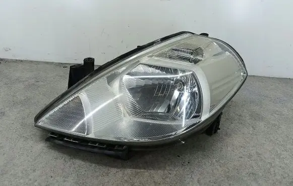 Nissan Tiida C11 Headlight/headlamp 26060EM00A