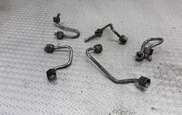 Ford Mondeo MK IV Fuel injector supply line/pipe 