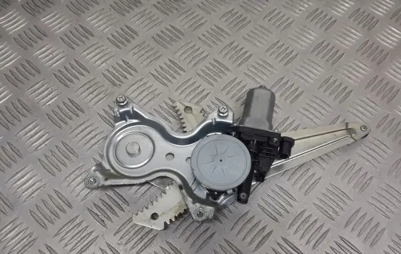 Suzuki Swift I Rear door window regulator with motor