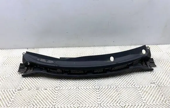 Nissan Versa Wiper trim 66862EL000