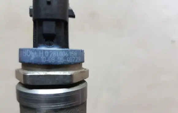 Fuel pressure sensor