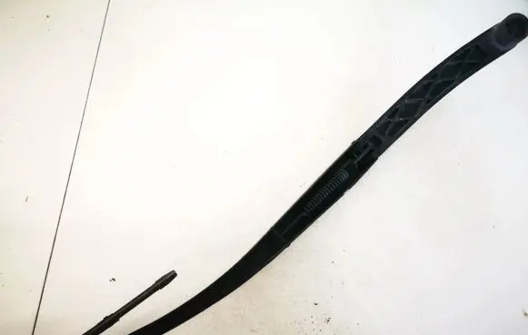 Mazda 6 Front wiper blade arm