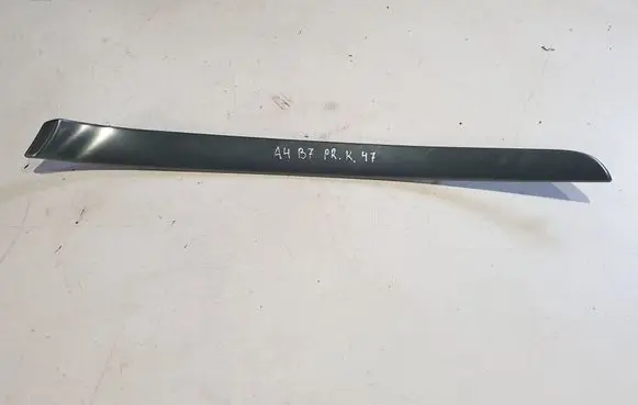 Audi A4 S4 B7 8E 8H Front door trim bar 8E0867409