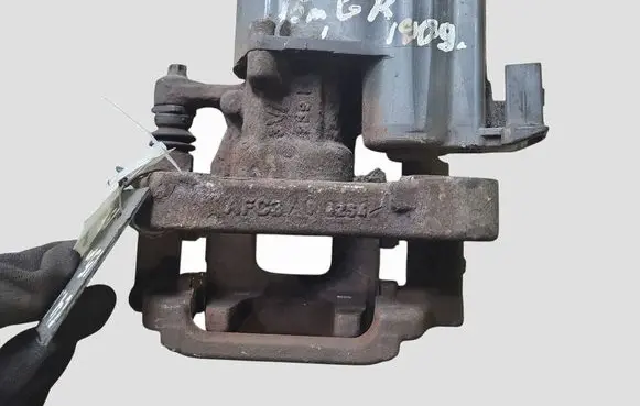 Citroen C4 II Picasso Rear brake caliper 772416