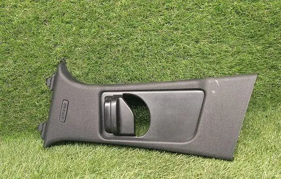 Mercedes-Benz C W204 (B) pillar trim (bottom) A2048600930 A2046903726
