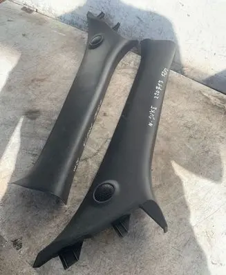 Nissan Juke I F15 (A) pillar trim 769111kb0a