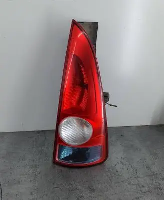 Renault Espace IV Rear/tail lights 8200027152