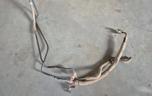 Mitsubishi L200 Power steering hose/pipe/line 