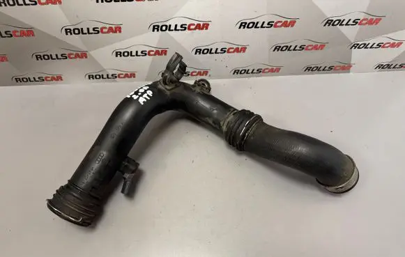 Volkswagen Touran I Intercooler hose/pipe 1K0145770