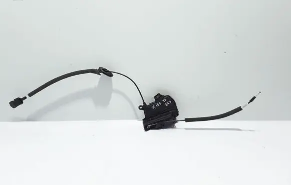 Renault Captur Rear door lock 805034742R