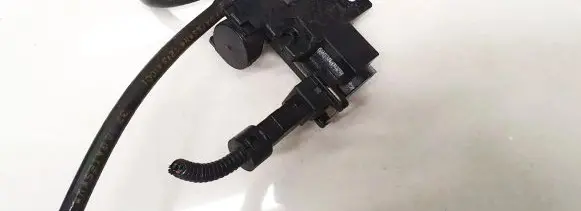 KIA Carens I Turbo solenoid valve