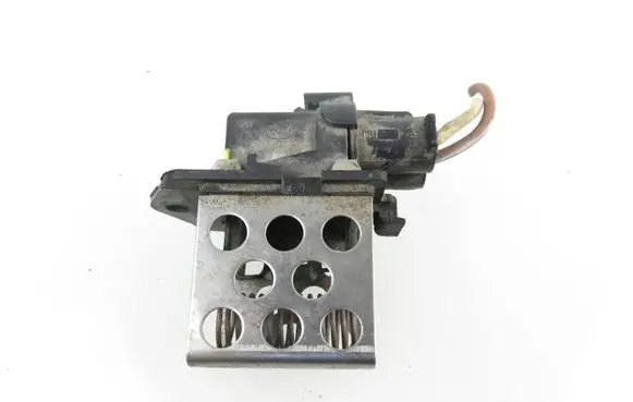 Renault Scenic I Coolant fan relay 820004508