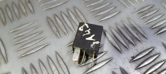 Audi A3 S3 8P Other relay 8z0951253