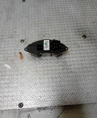 Fiat 500E Heater blower motor/fan resistor 2063378 A43601400