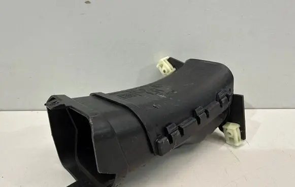 BMW 4 G22 G23 G24 G26 Air intake duct part 9477025
