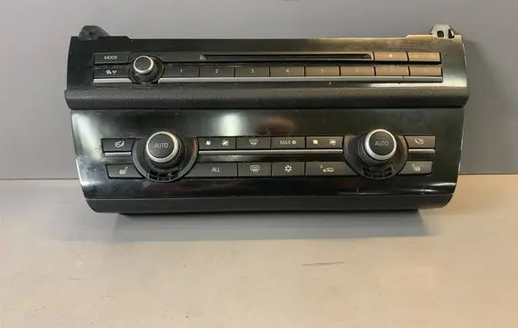 BMW 5 F10 F11 Climate control unit 9241238