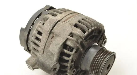 Opel Astra H Generator/alternator 13156054