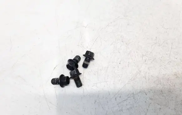 Mazda 5 Nuts/bolts 