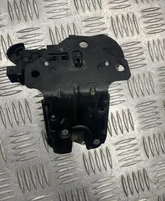 Audi A4 S4 B7 8E 8H Tailgate/trunk/boot lock/catch/latch 8P4827505B