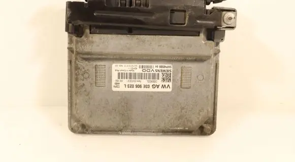 Volkswagen Polo V 6R Engine control unit/module ECU 03L906023L