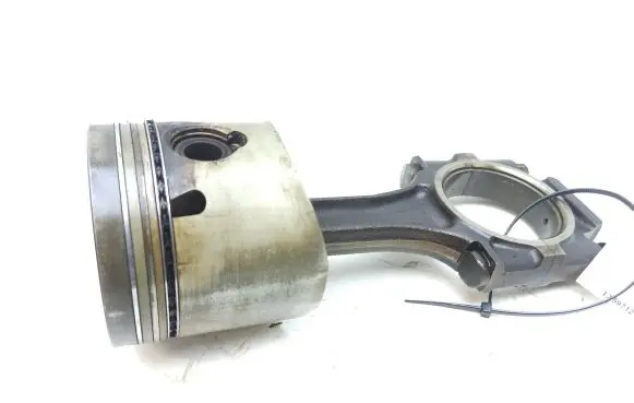 Jaguar XJS Piston with connecting rod C39910S F41140A