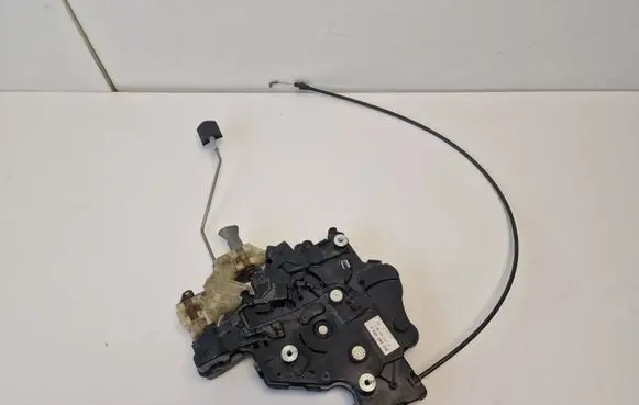 Volkswagen Caddy Sliding door lock 2K0843654K
