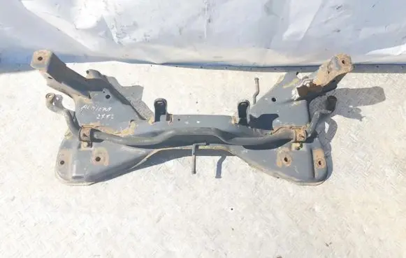 Mitsubishi Carisma Front subframe